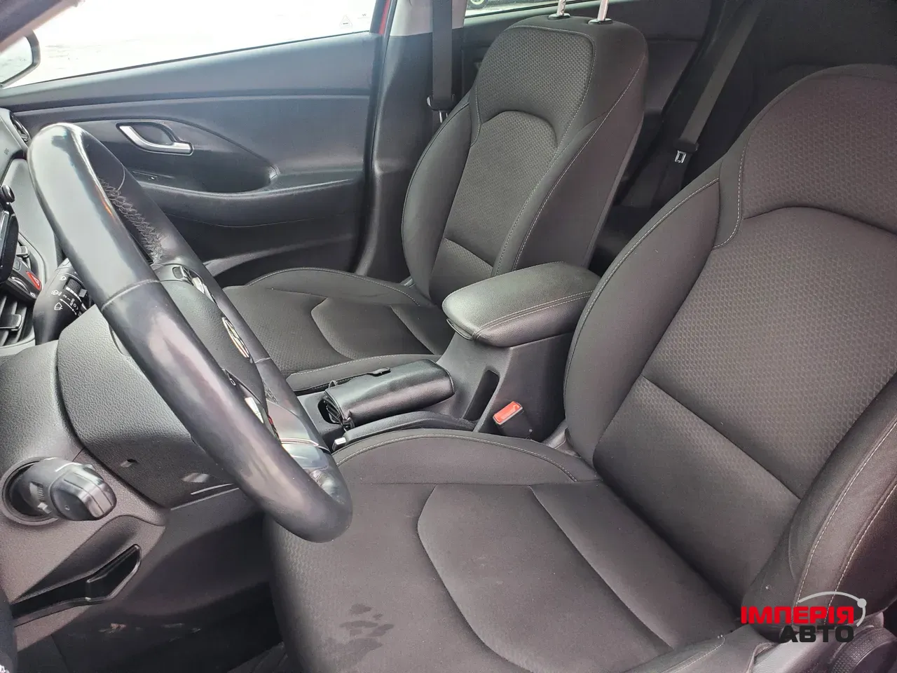 Hyundai i30 - фото 7