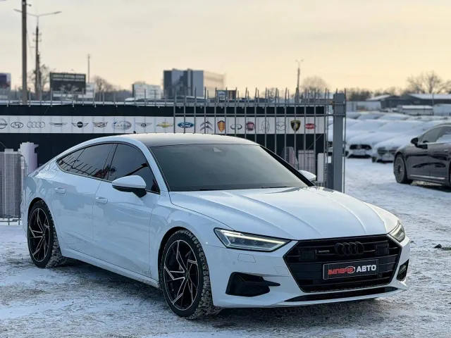 Audi A7 - фото 2