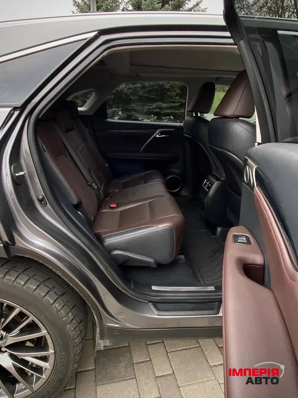 Lexus RX - фото 16