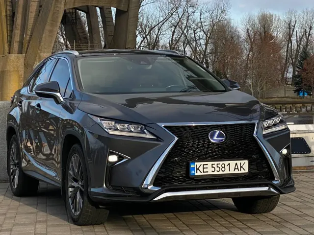 Lexus RX - фото 1