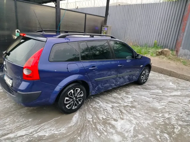 Renault Megane - фото 2
