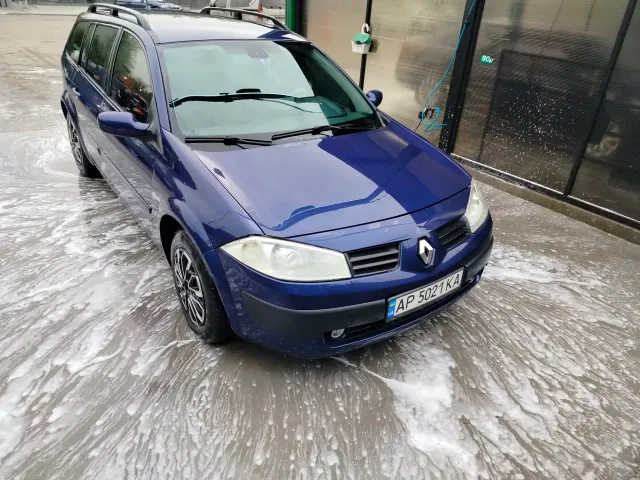 Renault Megane - фото 1