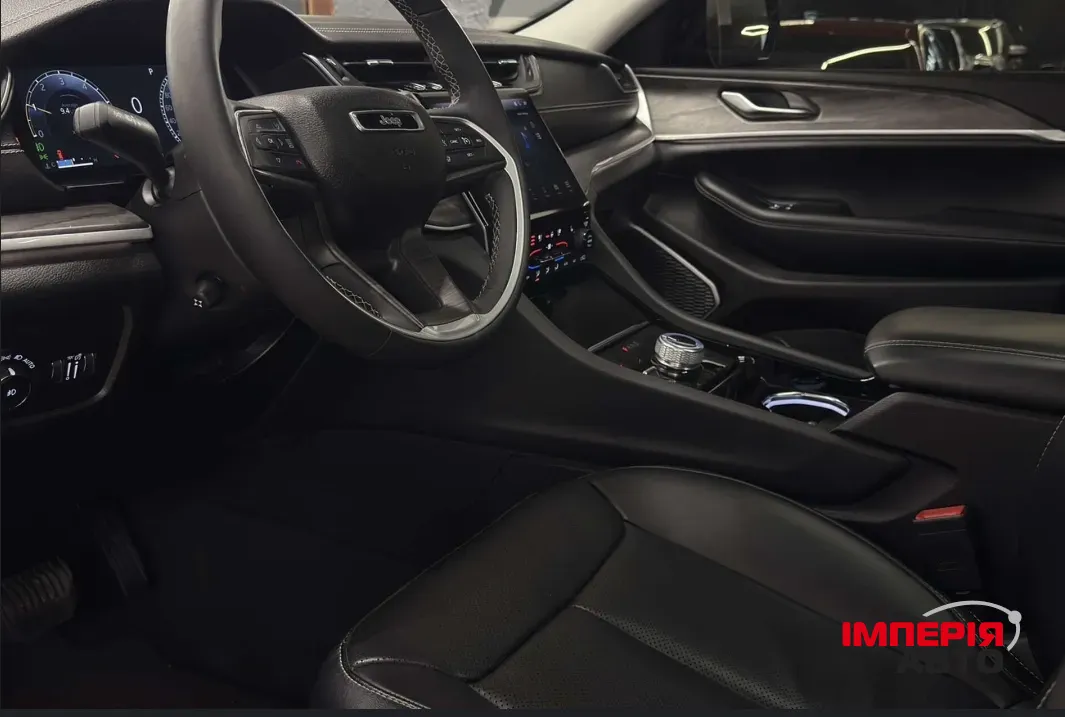 Jeep Grand Cherokee - фото 20