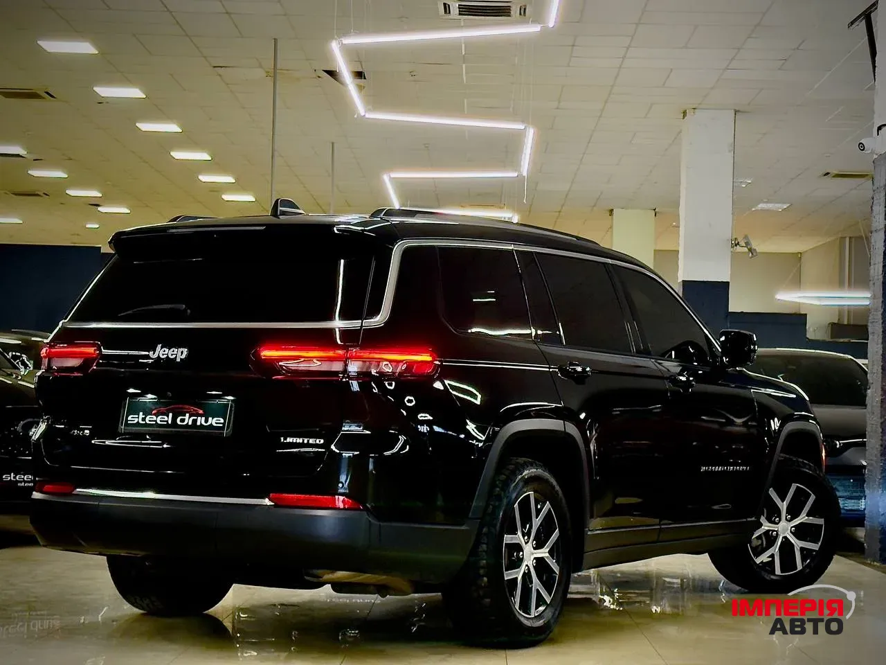 Jeep Grand Cherokee - фото 5