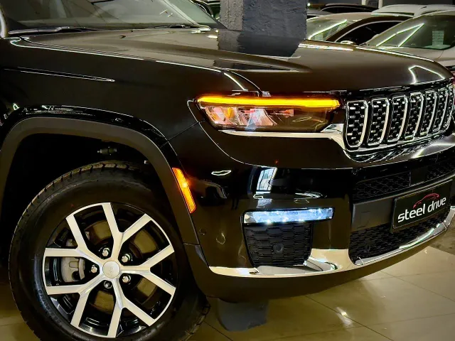 Jeep Grand Cherokee - фото 4