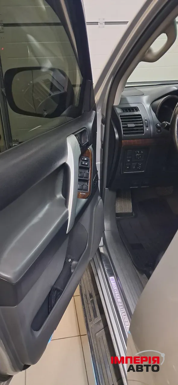 Toyota Land Cruiser Prado - фото 4