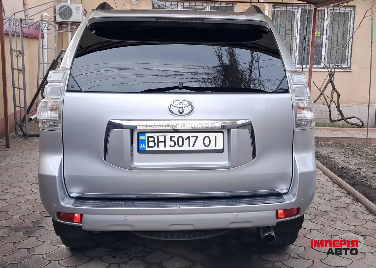 Toyota Land Cruiser Prado - фото 3