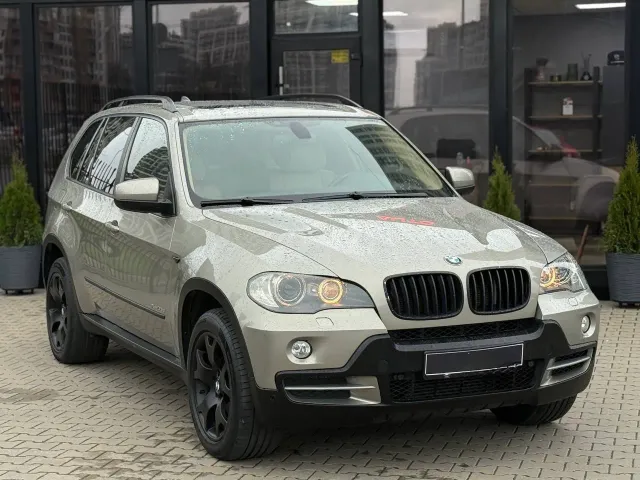 BMW X5 - фото 4