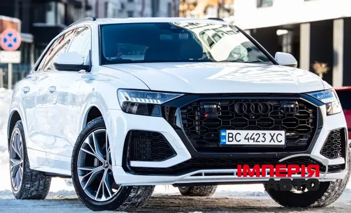 Audi Q8 - фото 1