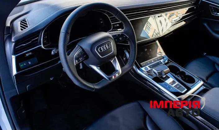 Audi Q8 - фото 11