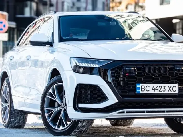 Audi Q8 - фото 1