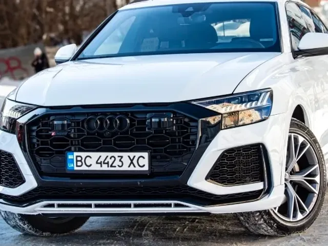 Audi Q8 - фото 2