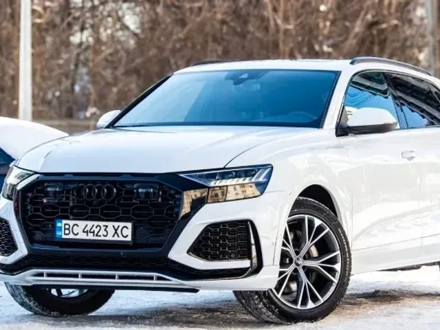 Audi Q8 - фото 5