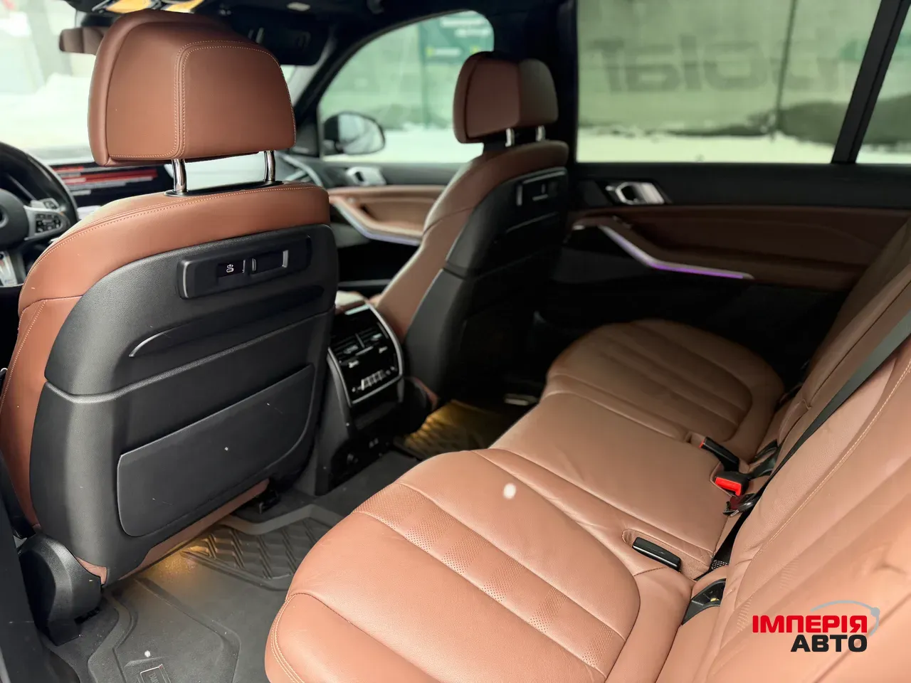 BMW X7 - фото 23