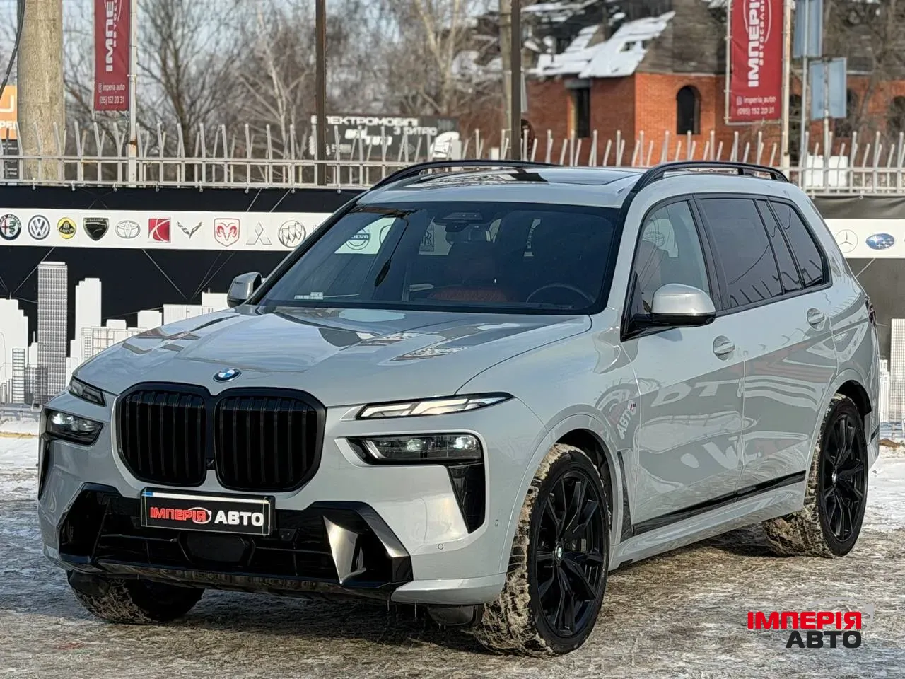 BMW X7 - фото 1