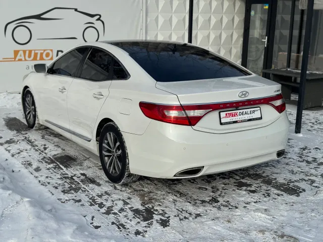 Hyundai Grandeur - фото 5