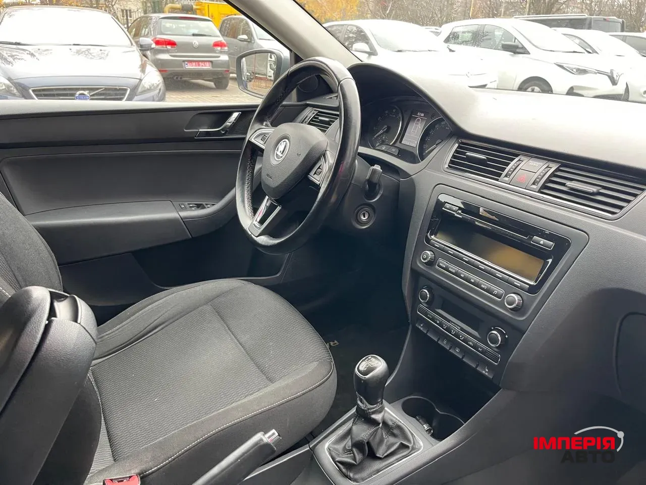 Skoda Rapid - фото 8