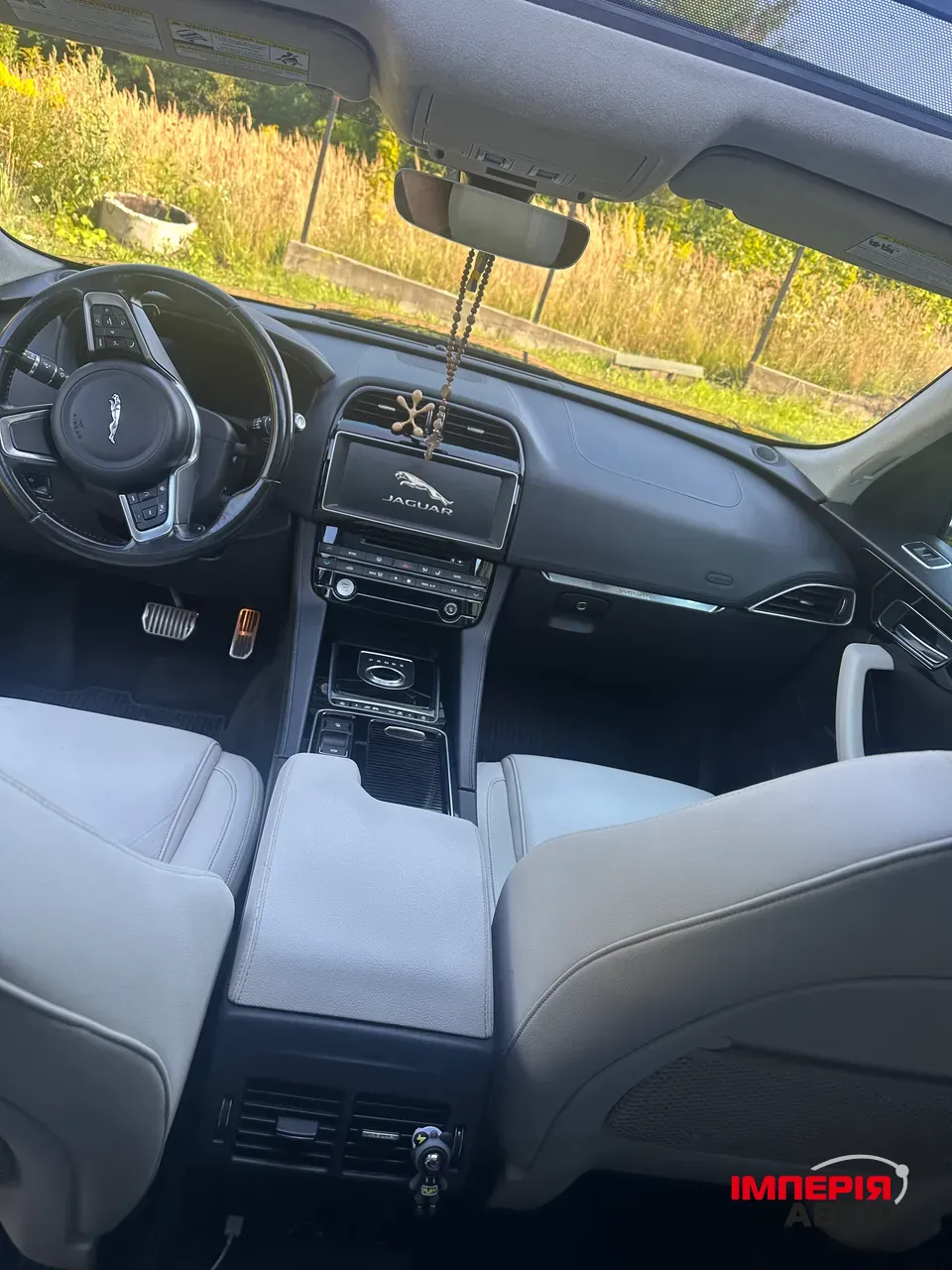 Jaguar F-Pace - фото 6