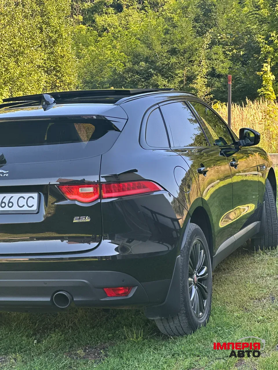 Jaguar F-Pace - фото 12