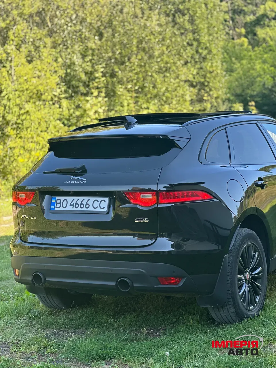 Jaguar F-Pace - фото 11