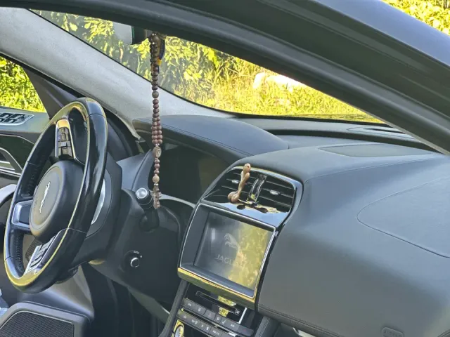 Jaguar F-Pace - фото 5