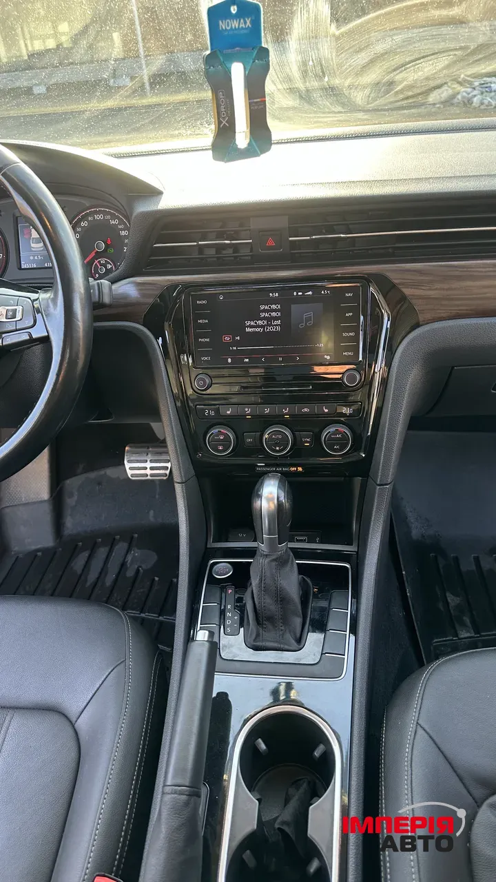 Volkswagen Passat (North America and China) - фото 12