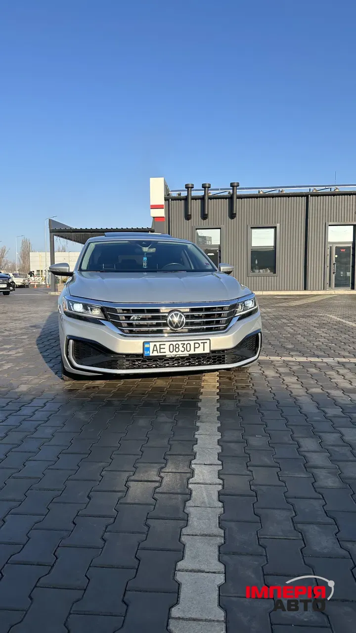 Volkswagen Passat (North America and China) - фото 20