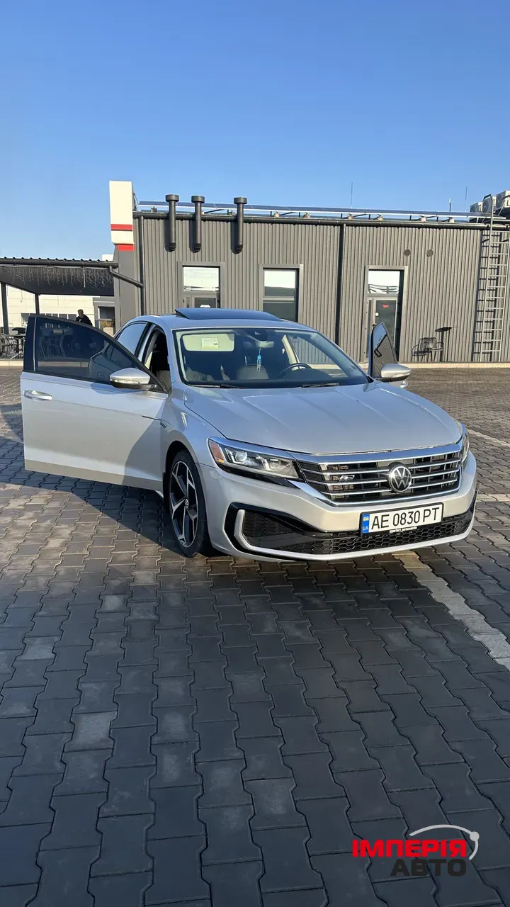 Volkswagen Passat (North America and China) - фото 26