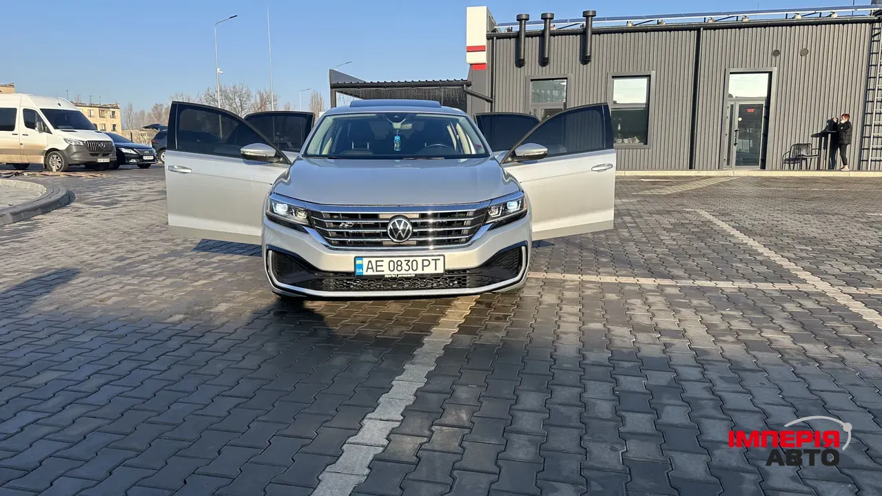 Volkswagen Passat (North America and China) - фото 5