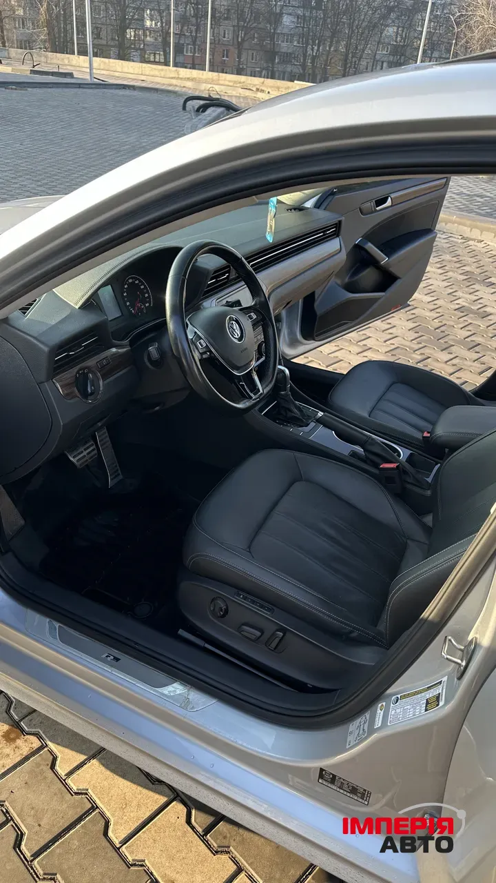 Volkswagen Passat (North America and China) - фото 15