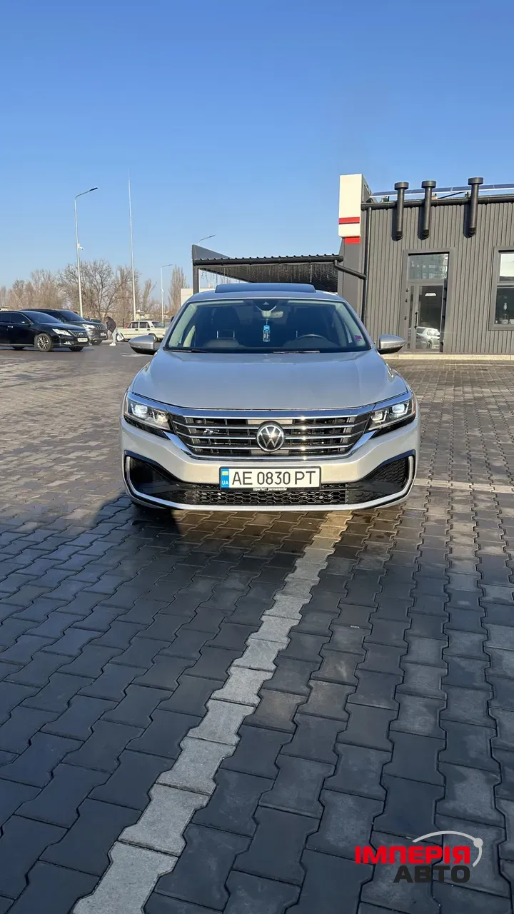 Volkswagen Passat (North America and China) - фото 19