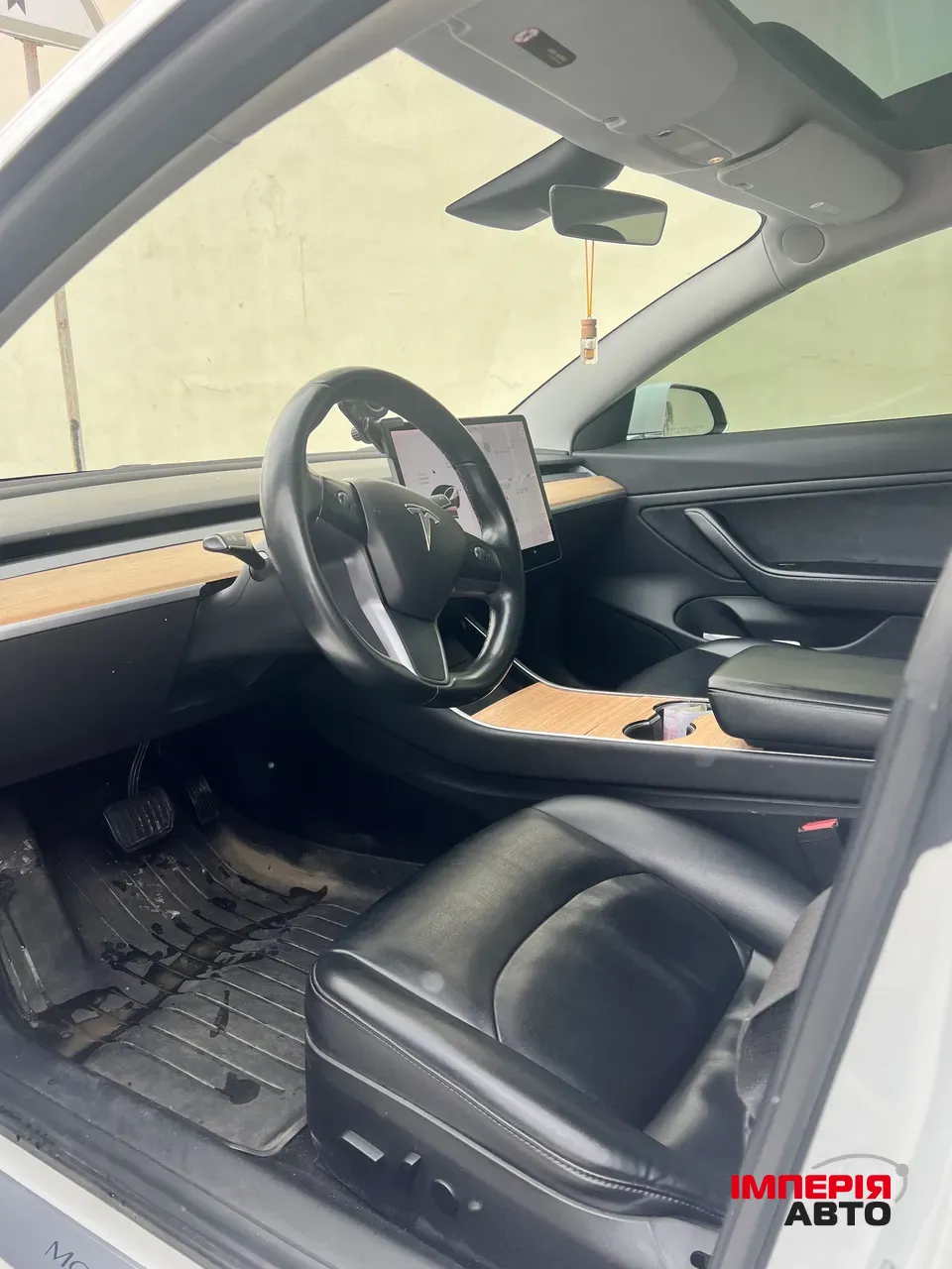 Tesla Model 3 - фото 7