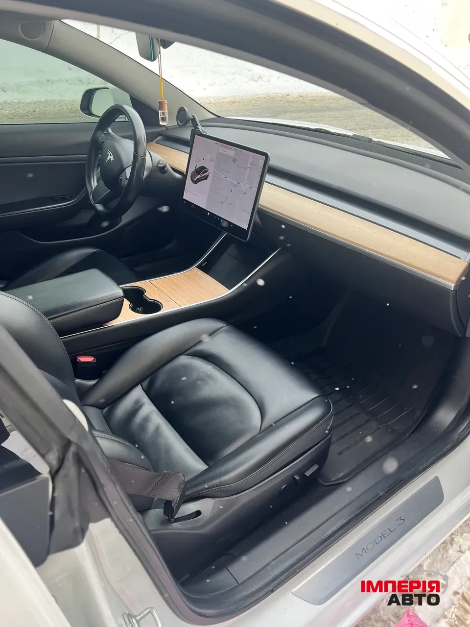 Tesla Model 3 - фото 8