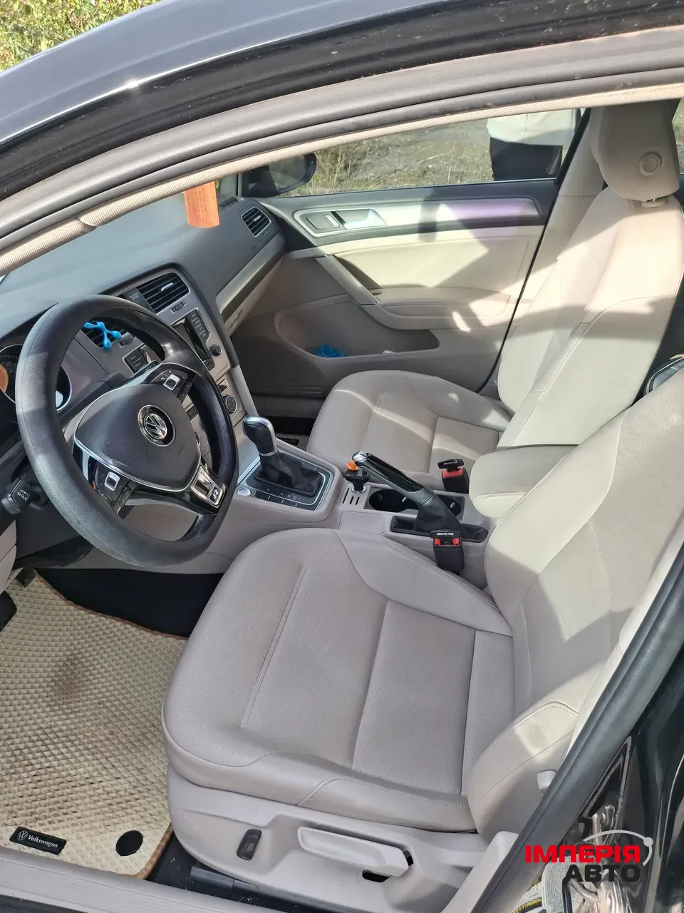 Volkswagen Golf - фото 6