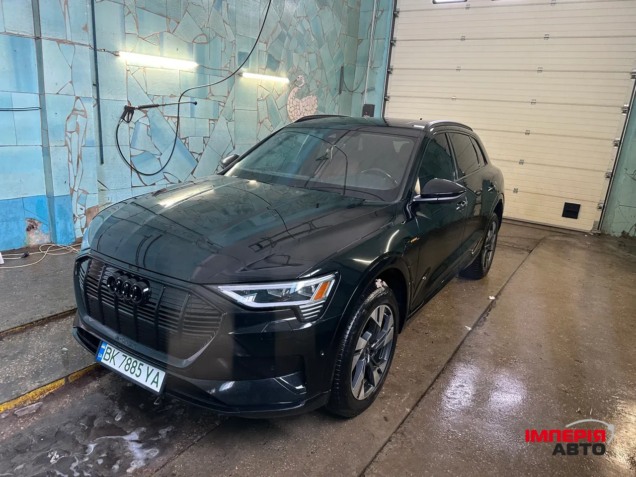 Audi e-tron - фото 17