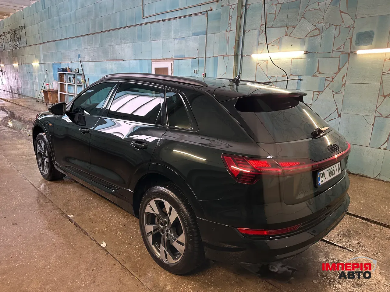 Audi e-tron - фото 16