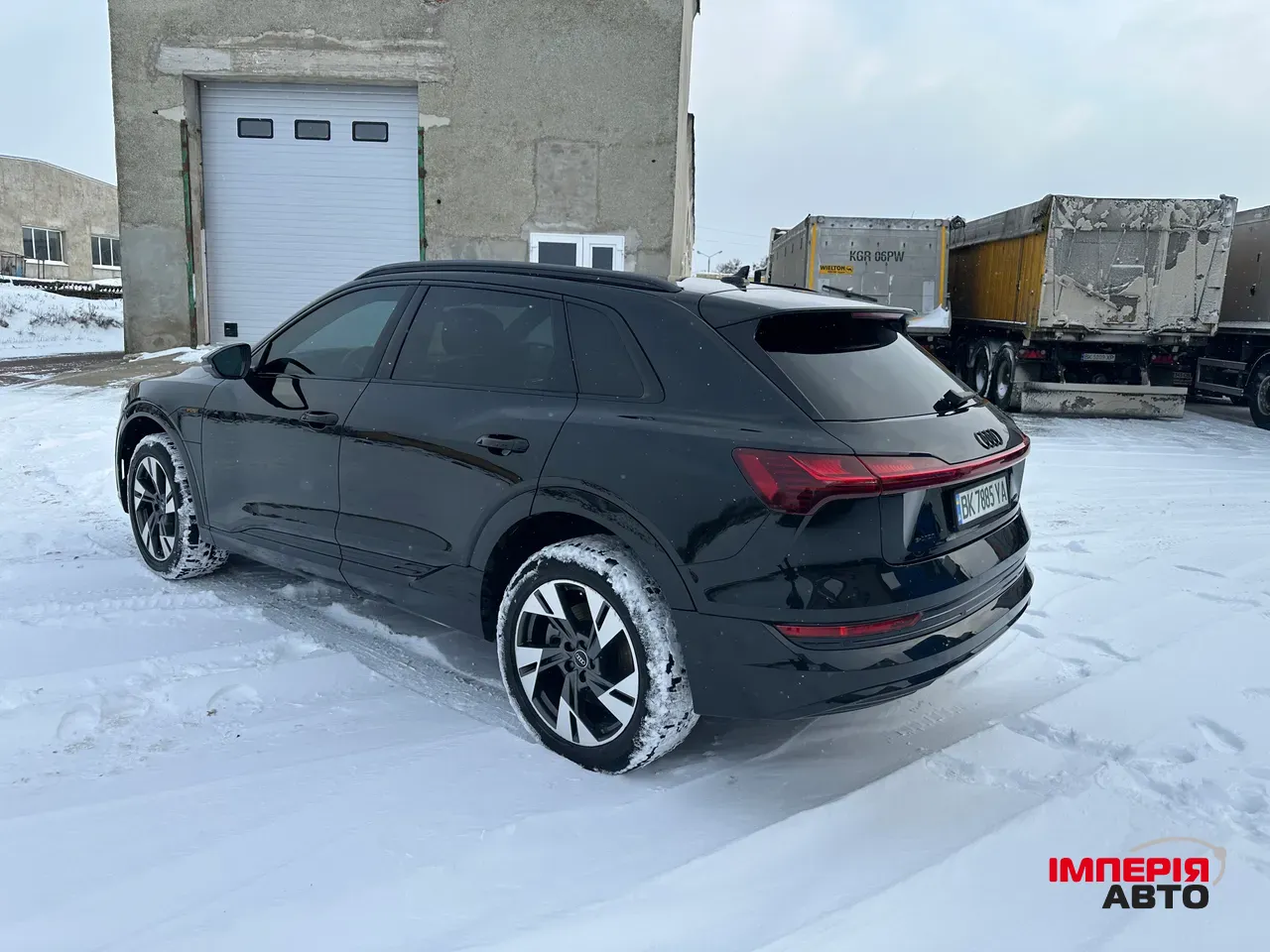 Audi e-tron - фото 4