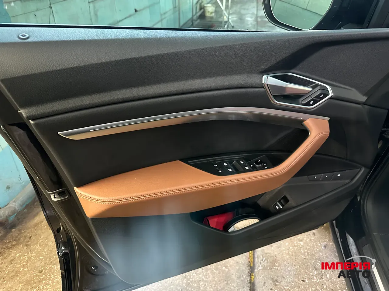 Audi e-tron - фото 14