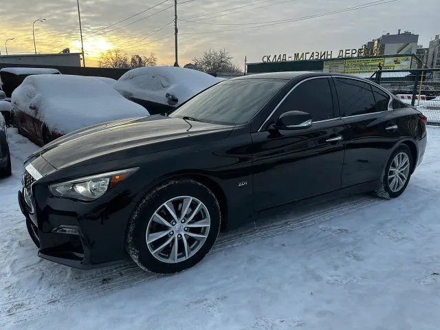 Infiniti Q50 - фото 1