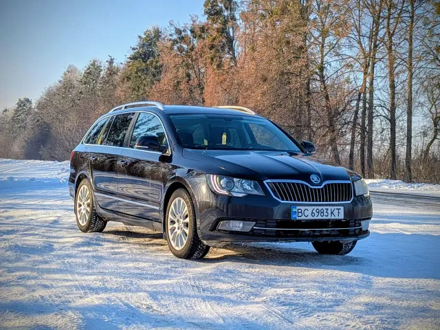 Skoda Superb - фото 2