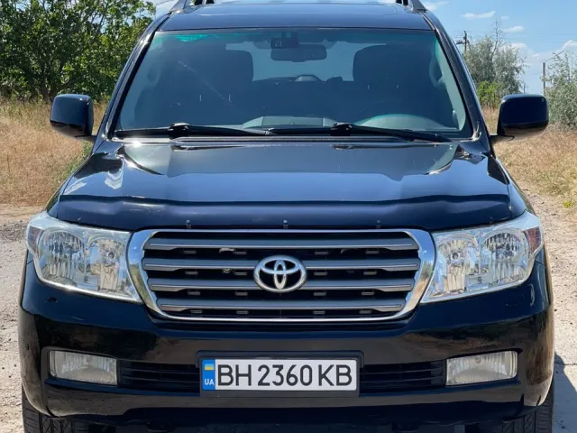 Toyota Land Cruiser - фото 2