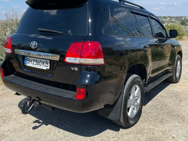 Toyota Land Cruiser - фото 4