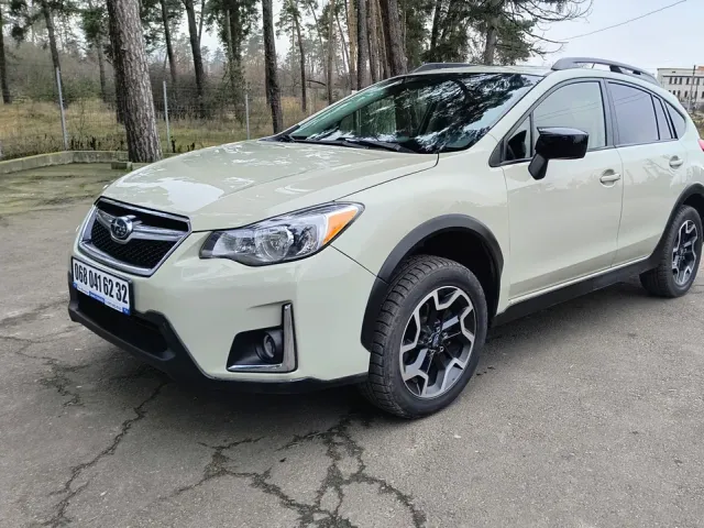 Subaru Crosstrek - фото 2