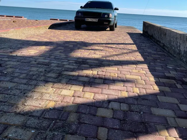 Audi 100 - фото 4