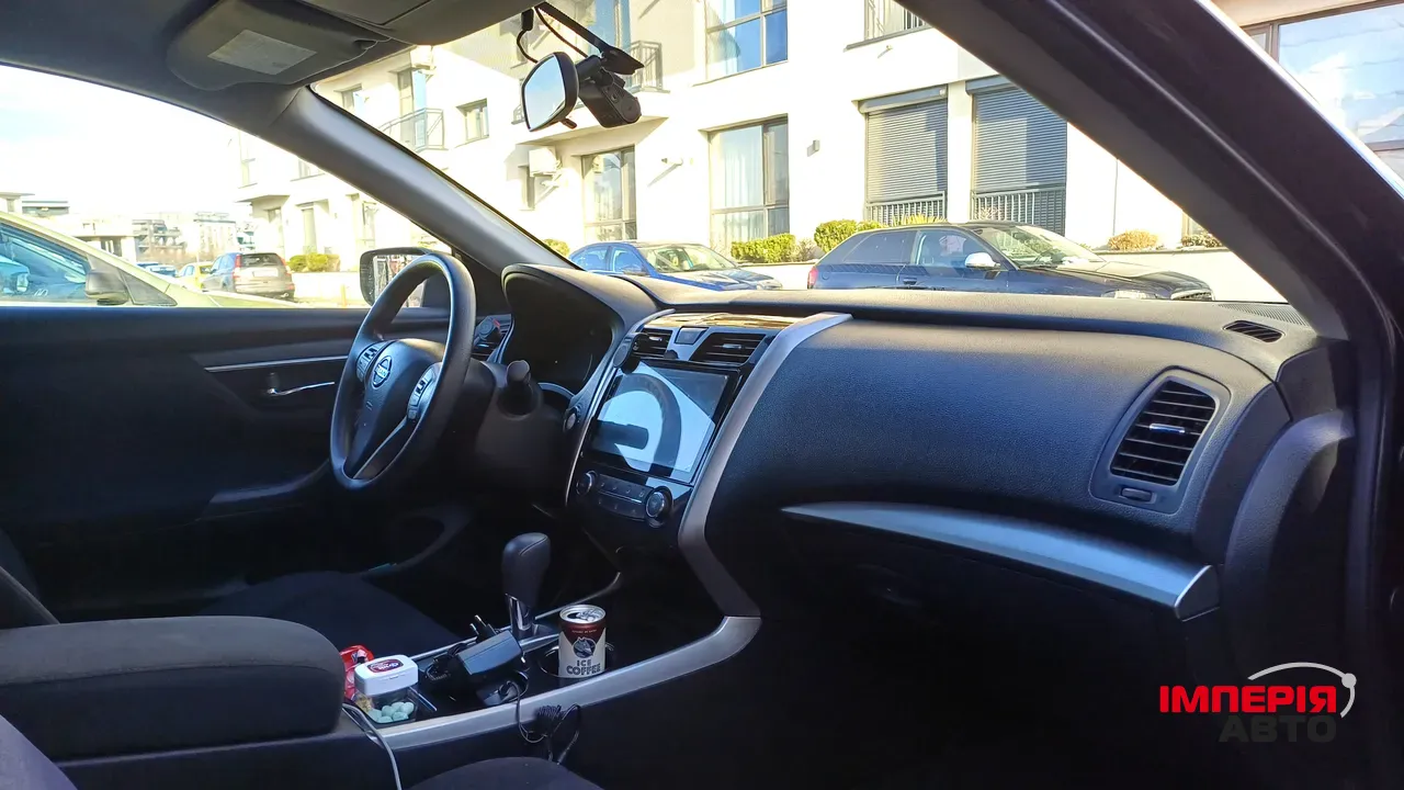 Nissan Altima - фото 4