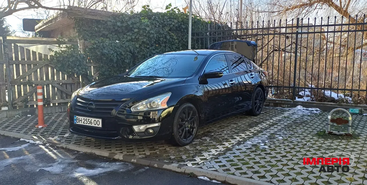 Nissan Altima - фото 3