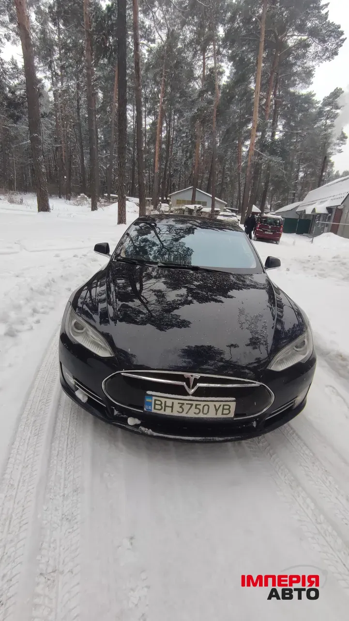 Tesla Model S - фото 2