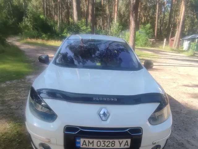 Renault Fluence - фото 1