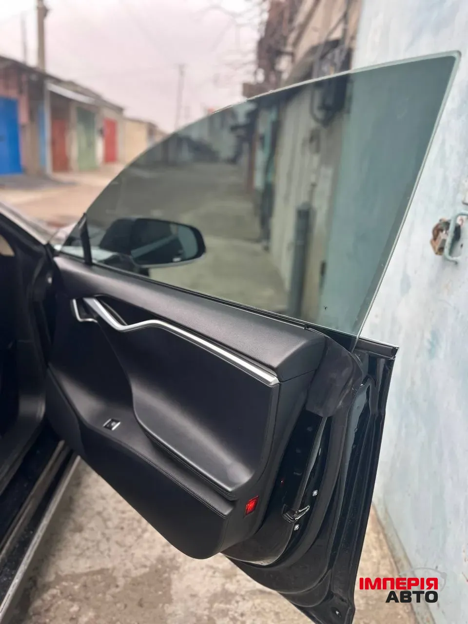 Tesla Model S - фото 7