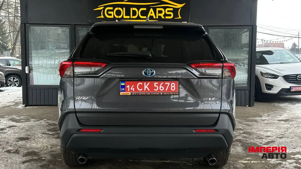 Toyota RAV4 - фото 9